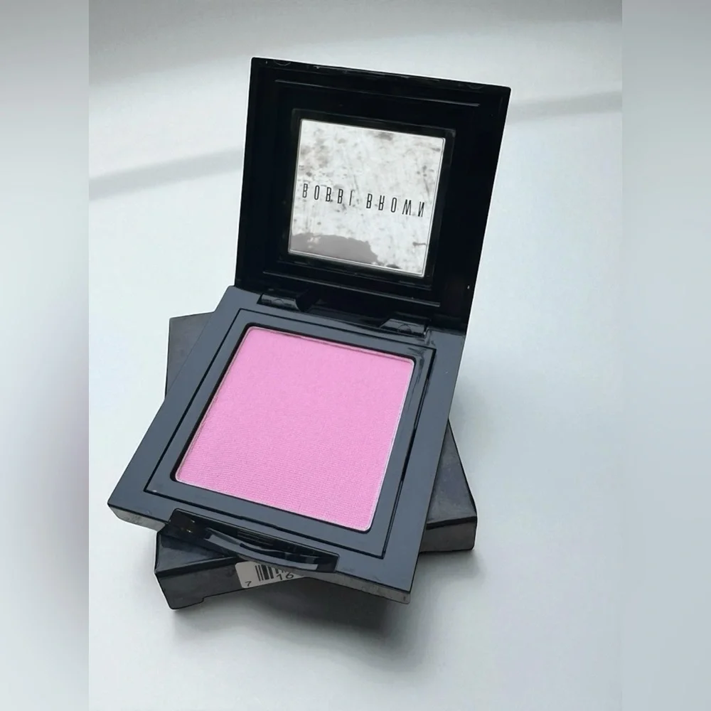 Bobbi Brown (33) Pastel Pink Blush. NEW IN BOX. RARE.